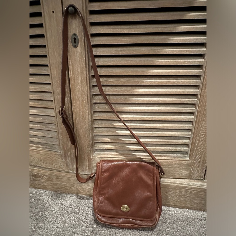 VINTAGE Etienne Agnier brown leather crossbody purse